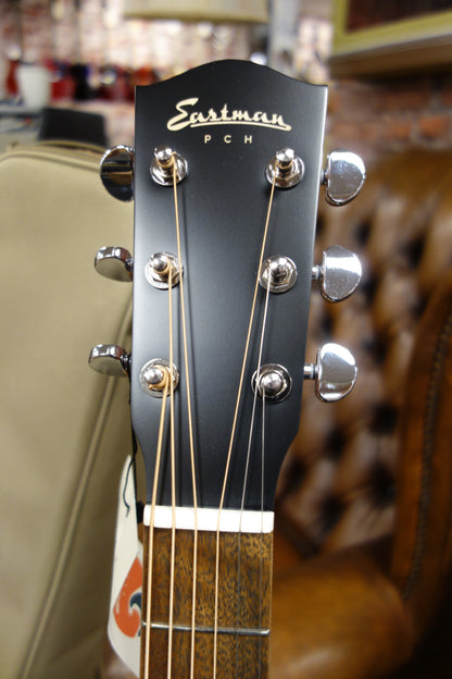 Eastman PCH1-OM Orchestra Model Solid Spruce top