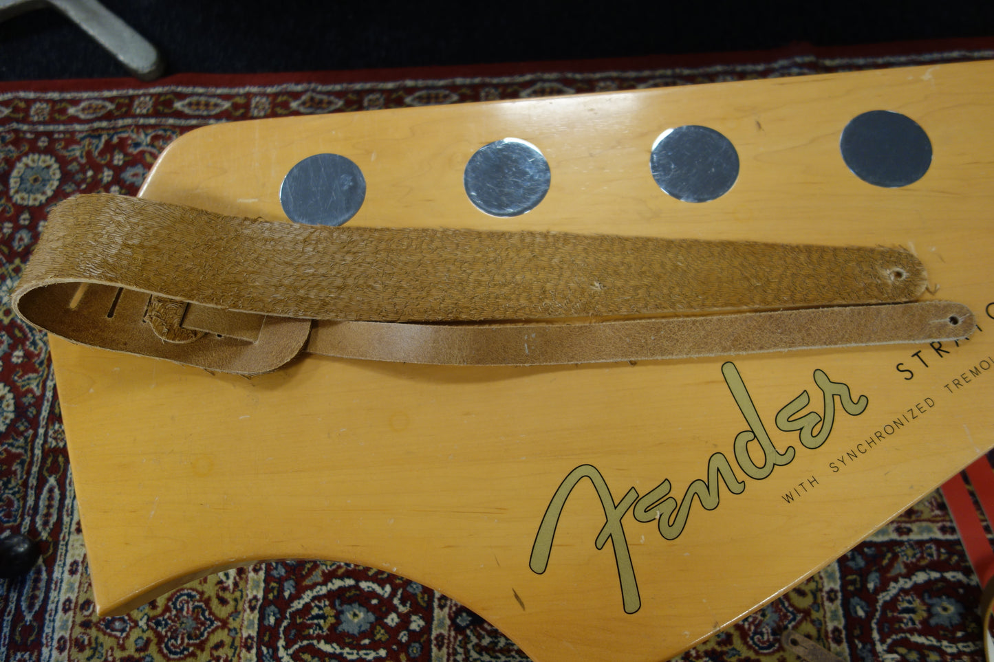 Liam's Adjustable Leather Bass Guitar Strap (extra wide - 8cm) rough light brown