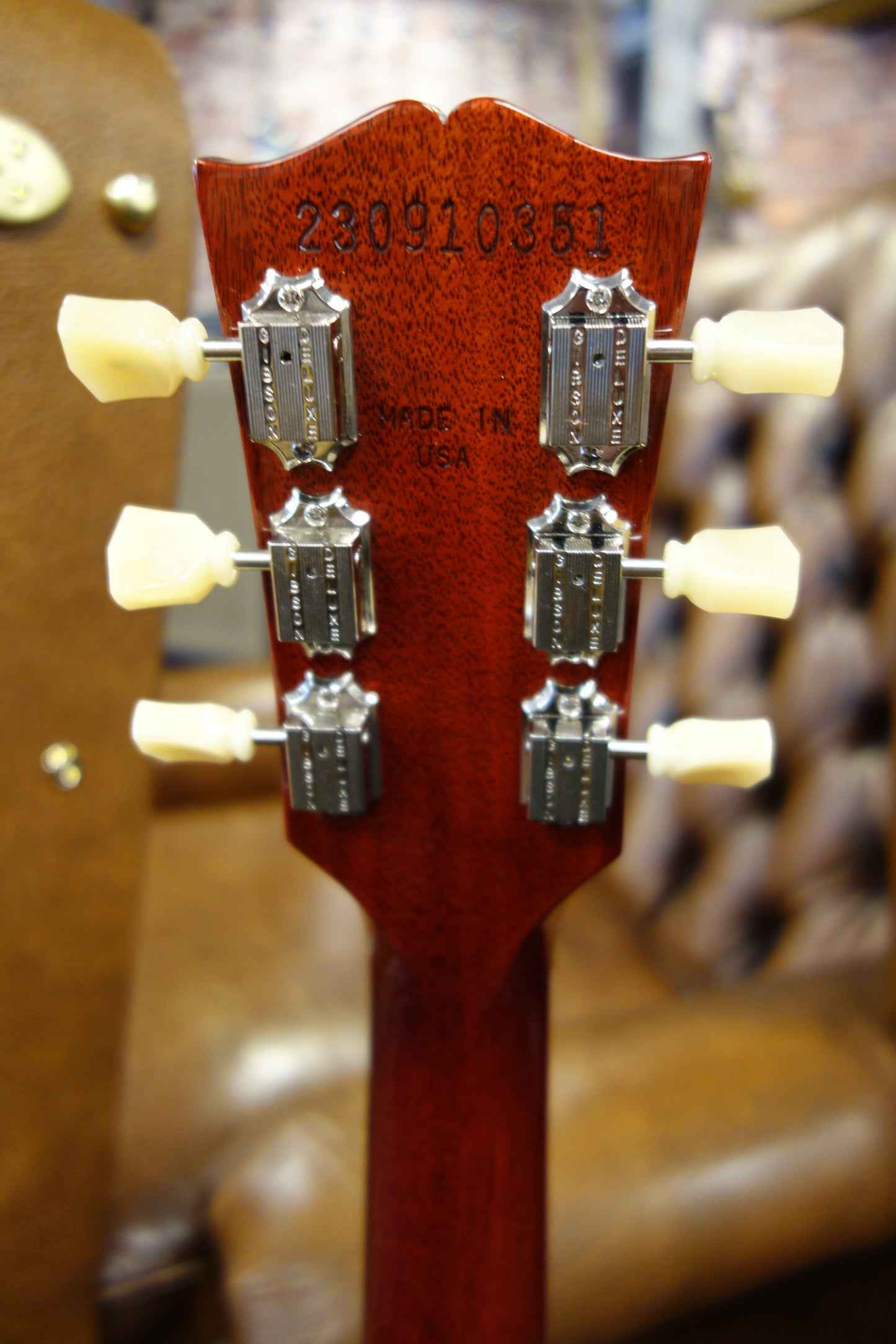 Gibson Les Paul Deluxe 70s Cherry Sunburst