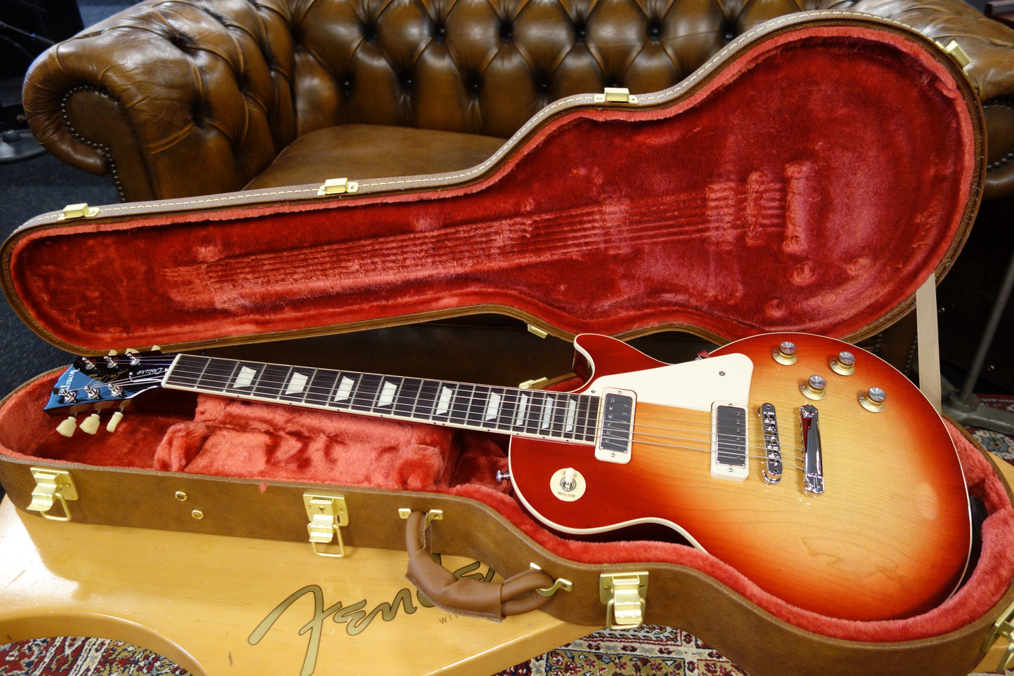 Gibson Les Paul Deluxe 70s Cherry Sunburst