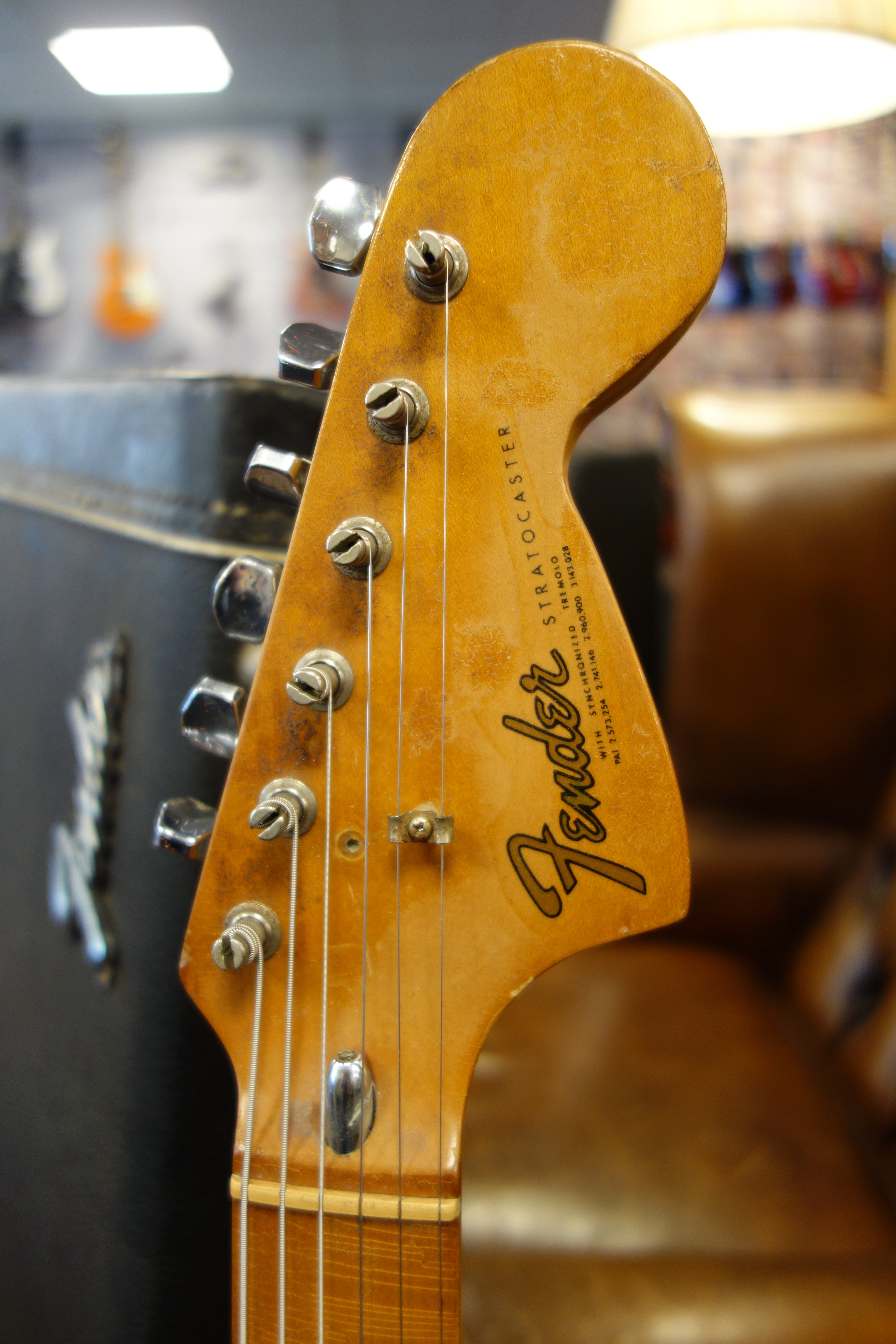 Fender 1972 Stratocaster Sunburst Maple Neck OHSC – Dirk Witte