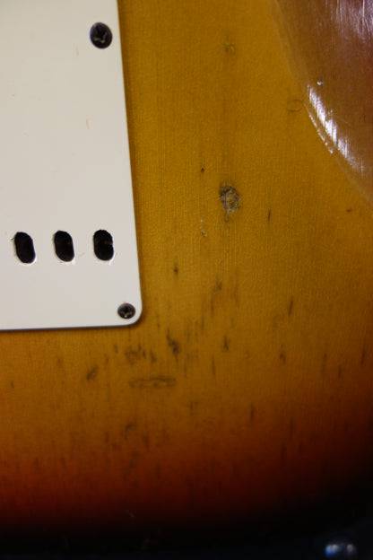 Fender 1972 Stratocaster Sunburst Maple Neck OHSC