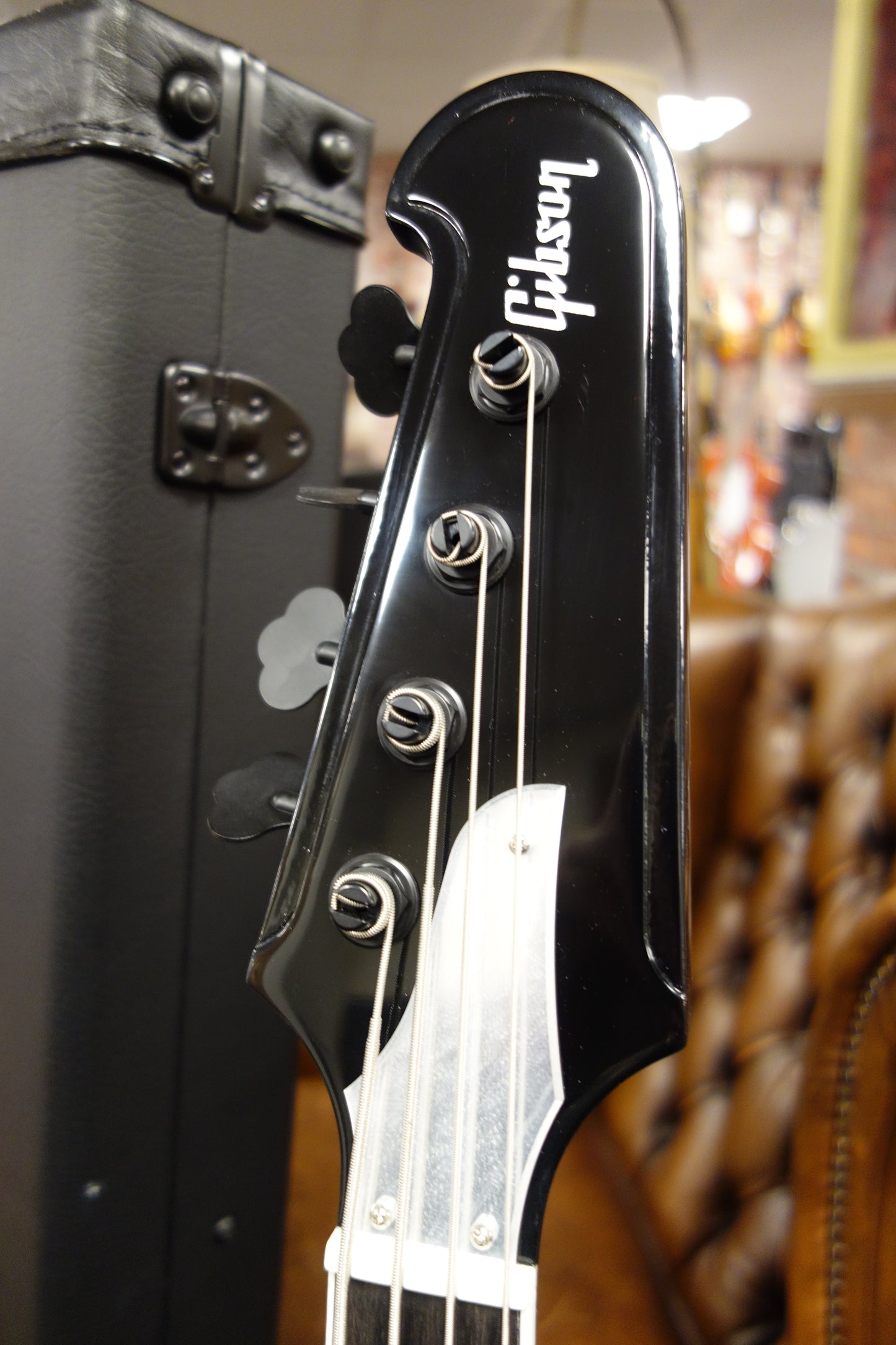 Gibson Gene Simmons G2 Thunderbird