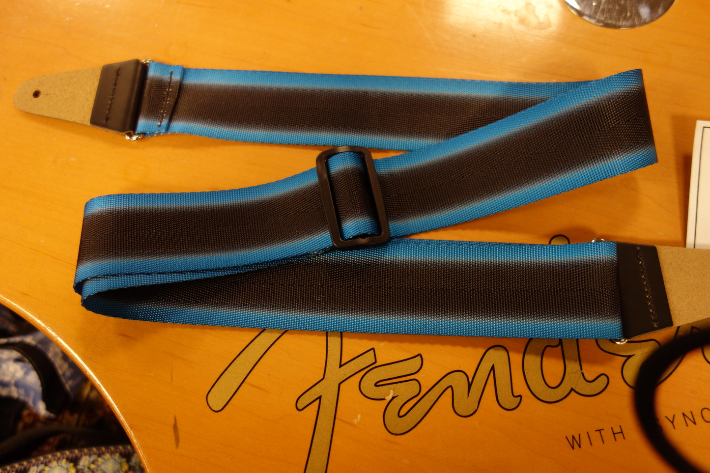Fender 2" Am Pro Seat Belt Strap, Dark Night