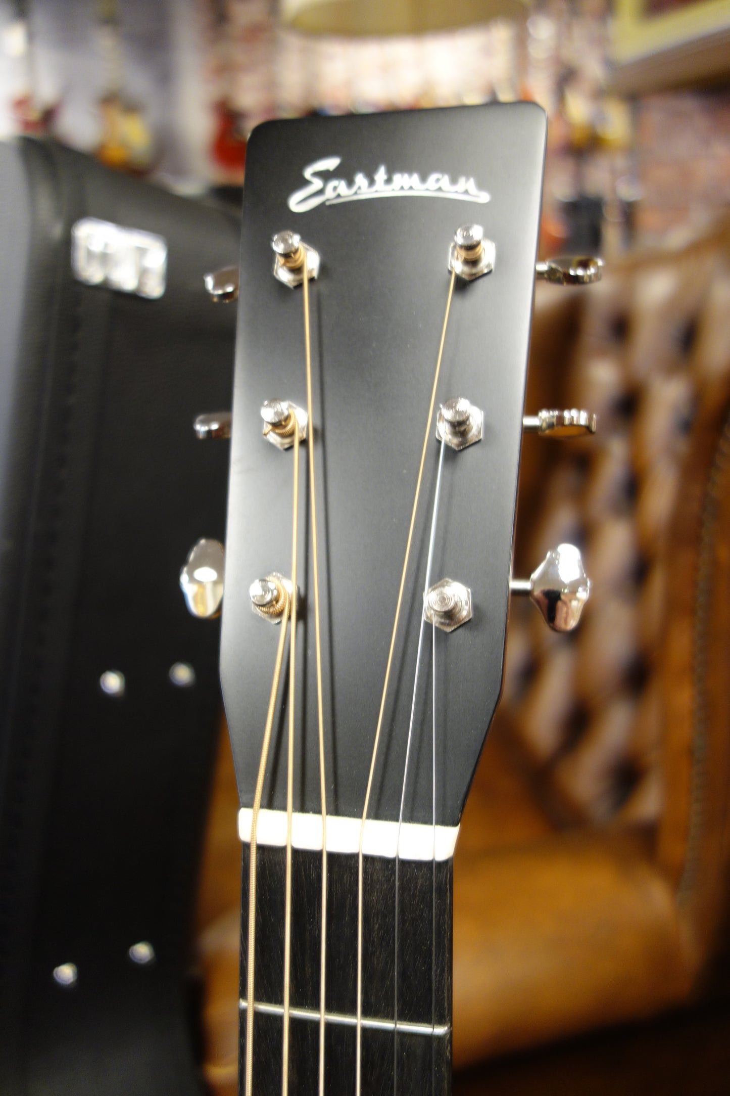 Eastman E6D-TC Dreadnought all solid