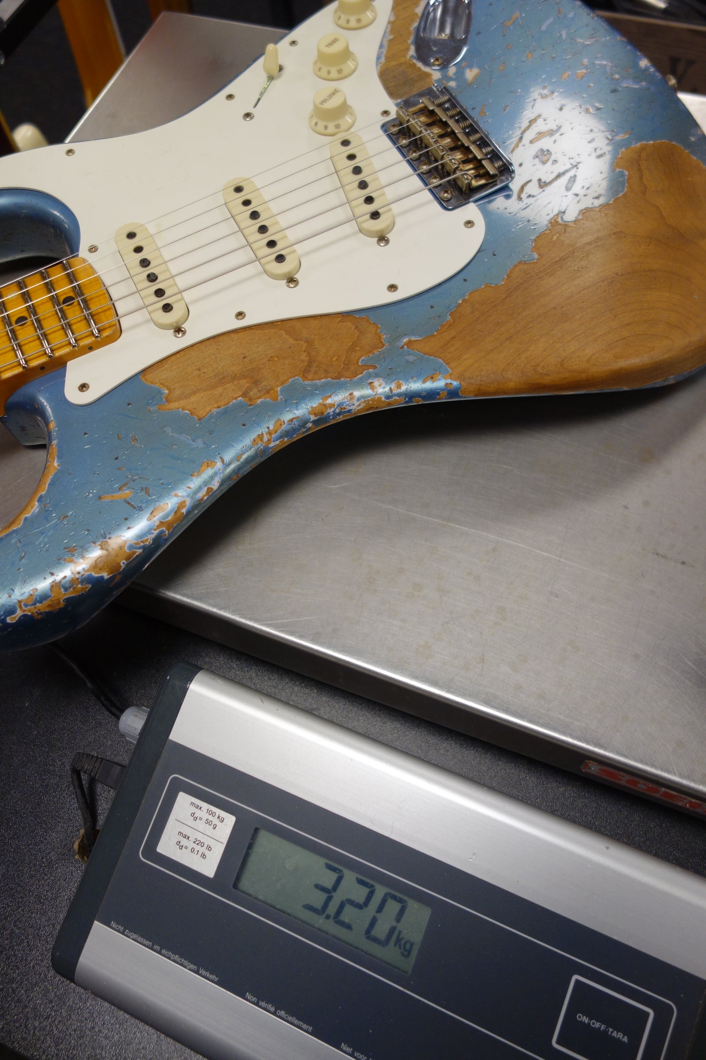Fender Ltd Red Hot Strat Super Heavy Relic - Aged Lake Placid Blue