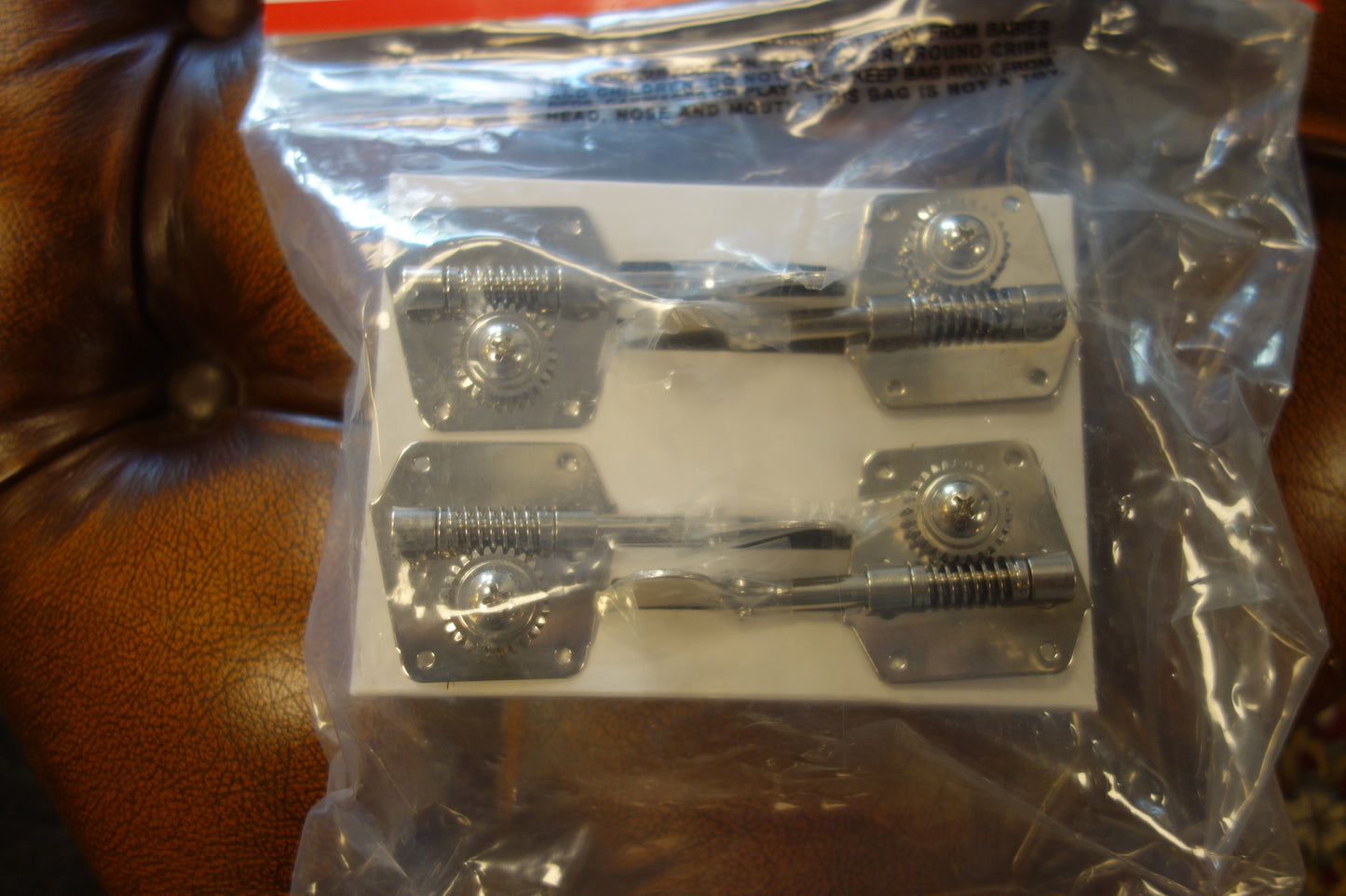 Fender Pure Vintage Bass Tuning Machines Nickel-Plated Steel, (4)