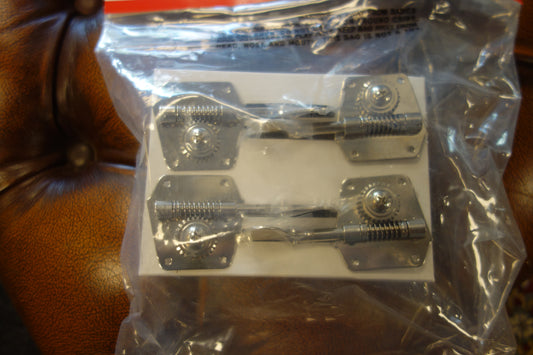 Fender Pure Vintage Bass Tuning Machines Nickel-Plated Steel, (4)